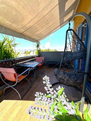 Αfrodite! Roof top studio--Wonderful city view